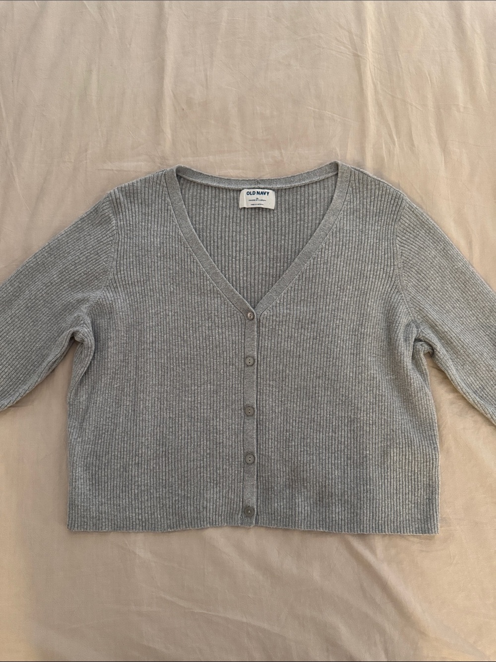 Old Navy Gray Ribbed V-Neck Button Cropped Cardigan Sweater